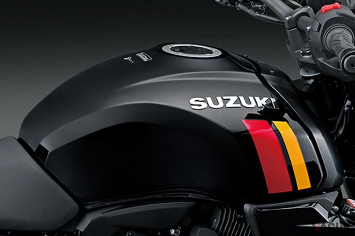 スズキ「GSX-8TT」