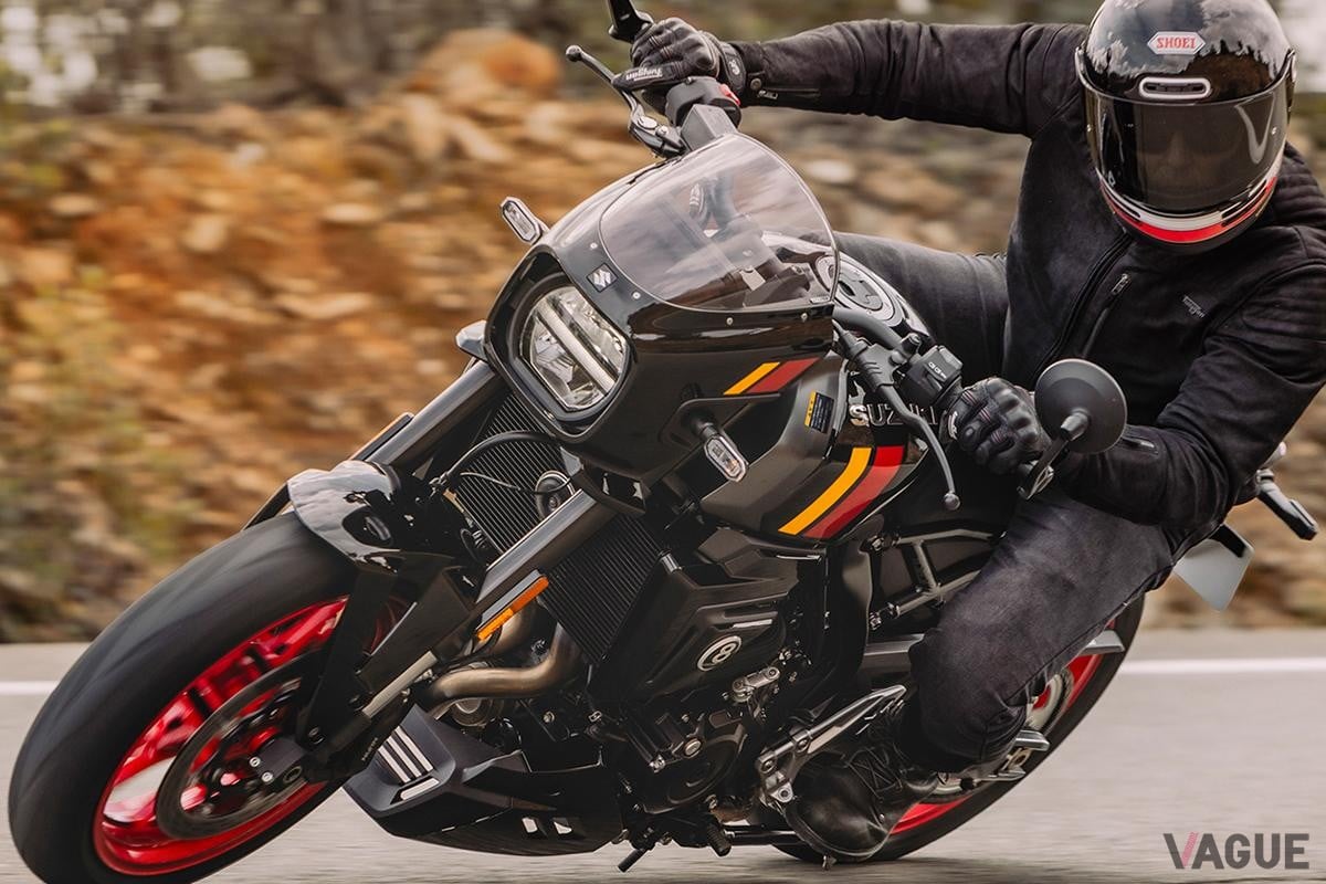 スズキ「GSX-8TT」