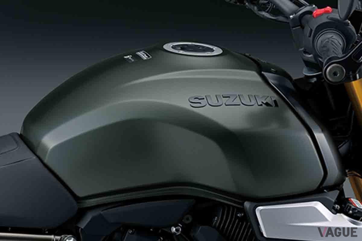スズキ「GSX-8T」