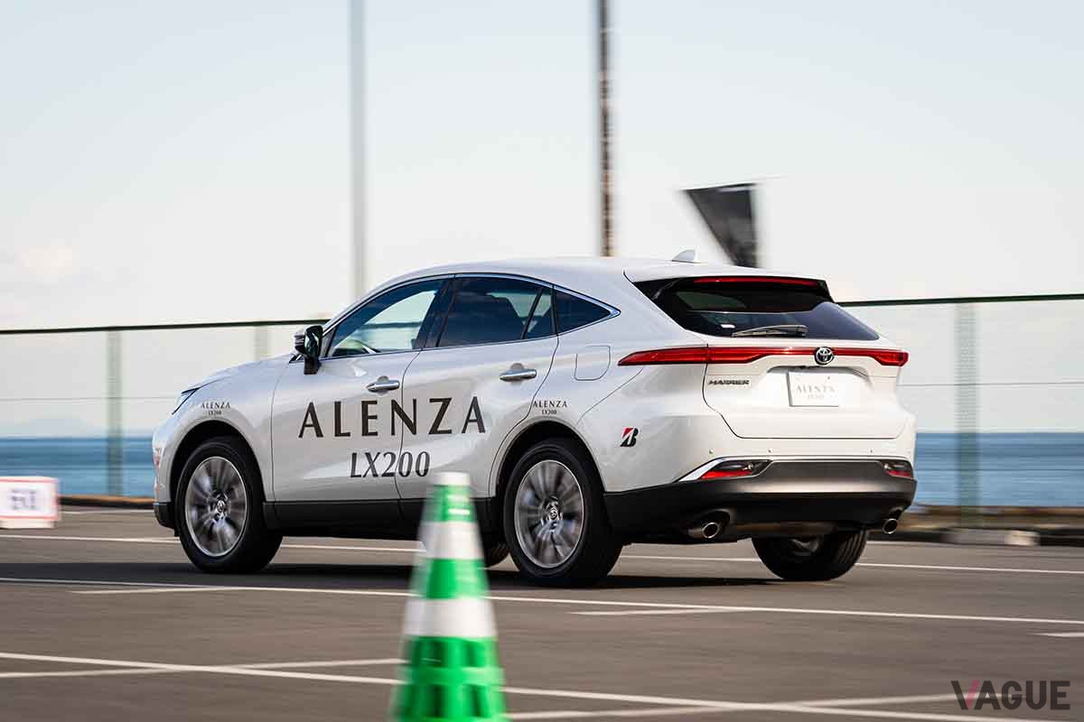 ブリヂストンのSUV用新タイヤ「アレンザLX200」の試走会の様子