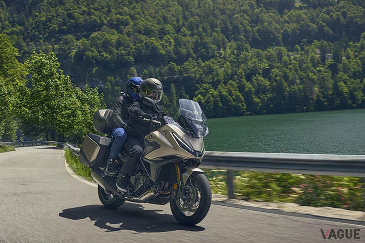 ホンダ「NT1100」