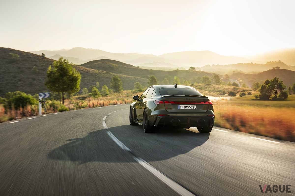 世界初公開されたアウディ新型「RS5セダン」