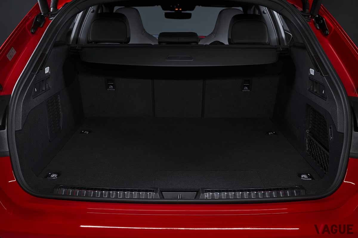 世界初公開されたアウディ新型「RS5アバント」
