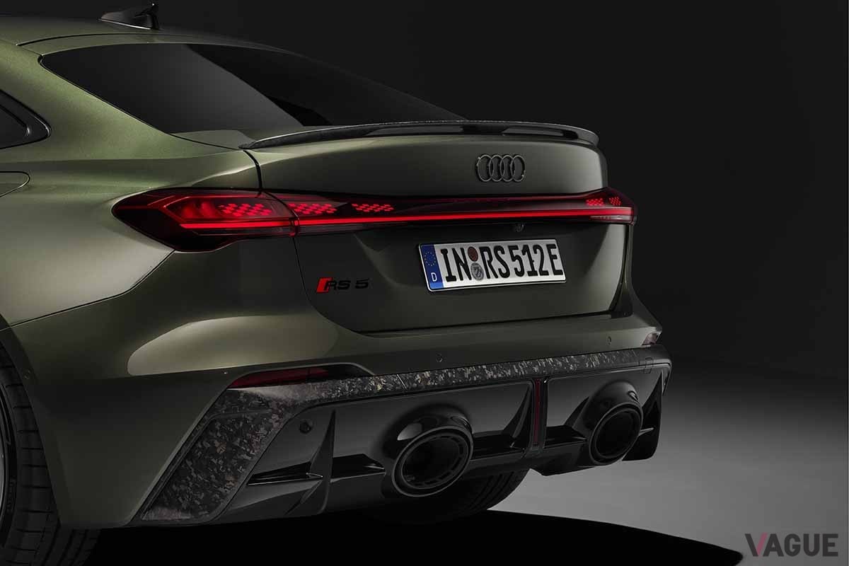 世界初公開されたアウディ新型「RS5セダン」