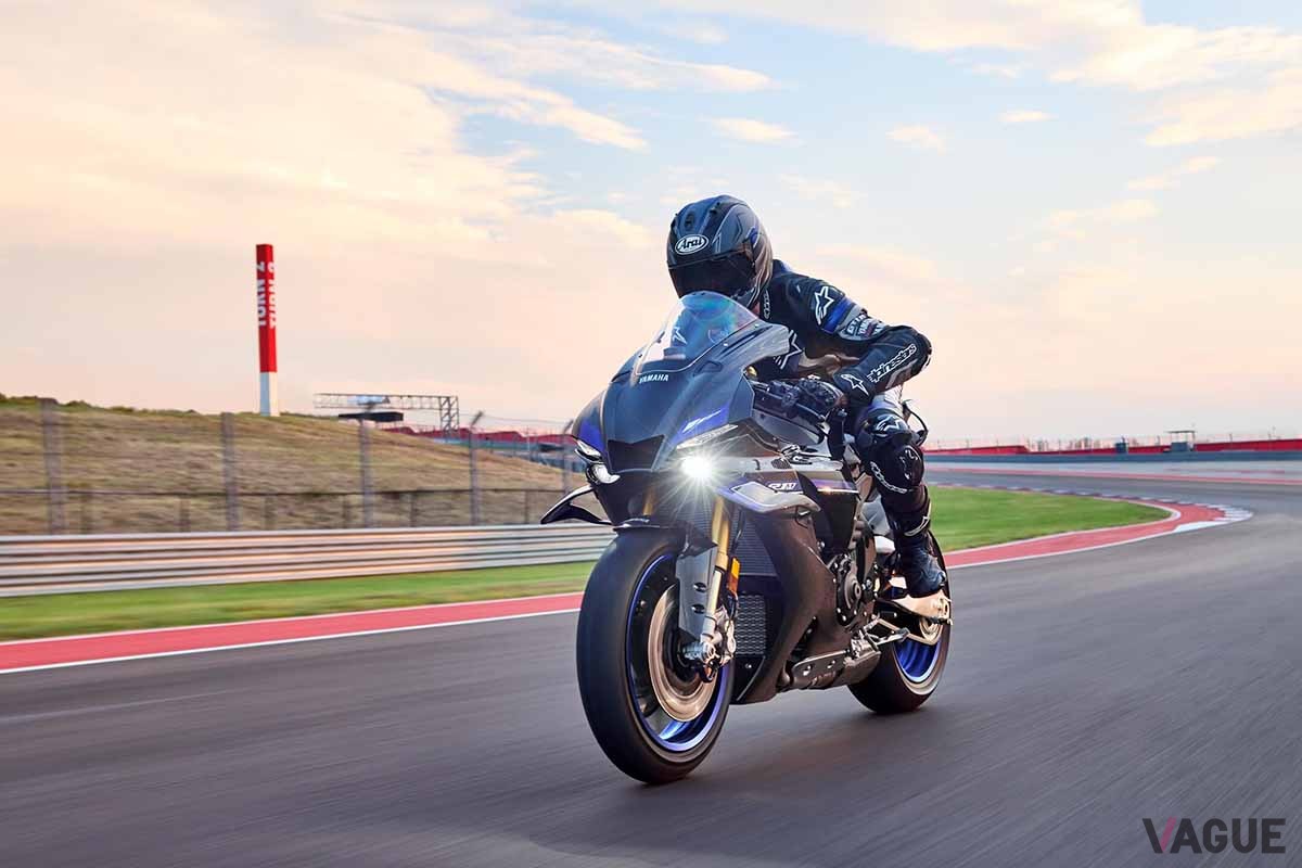 ヤマハ「YZF-R1」