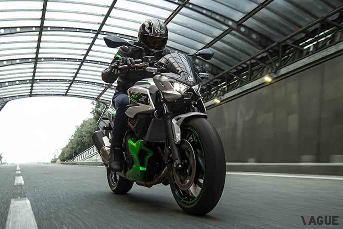 カワサキ「Z7ハイブリッド」