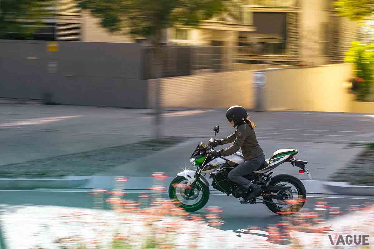 カワサキ「Z e-1」