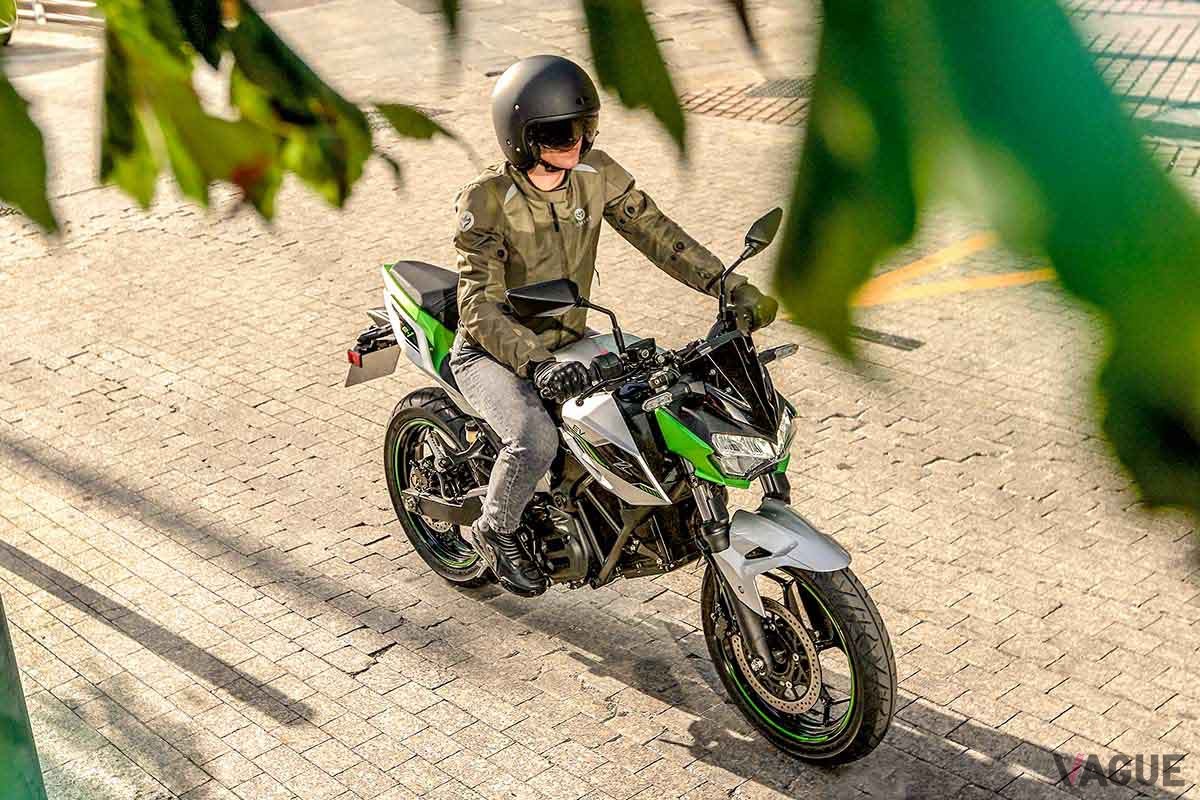 カワサキ「Z e-1」