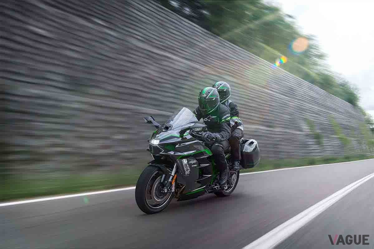 カワサキ「ニンジャH2 SX」