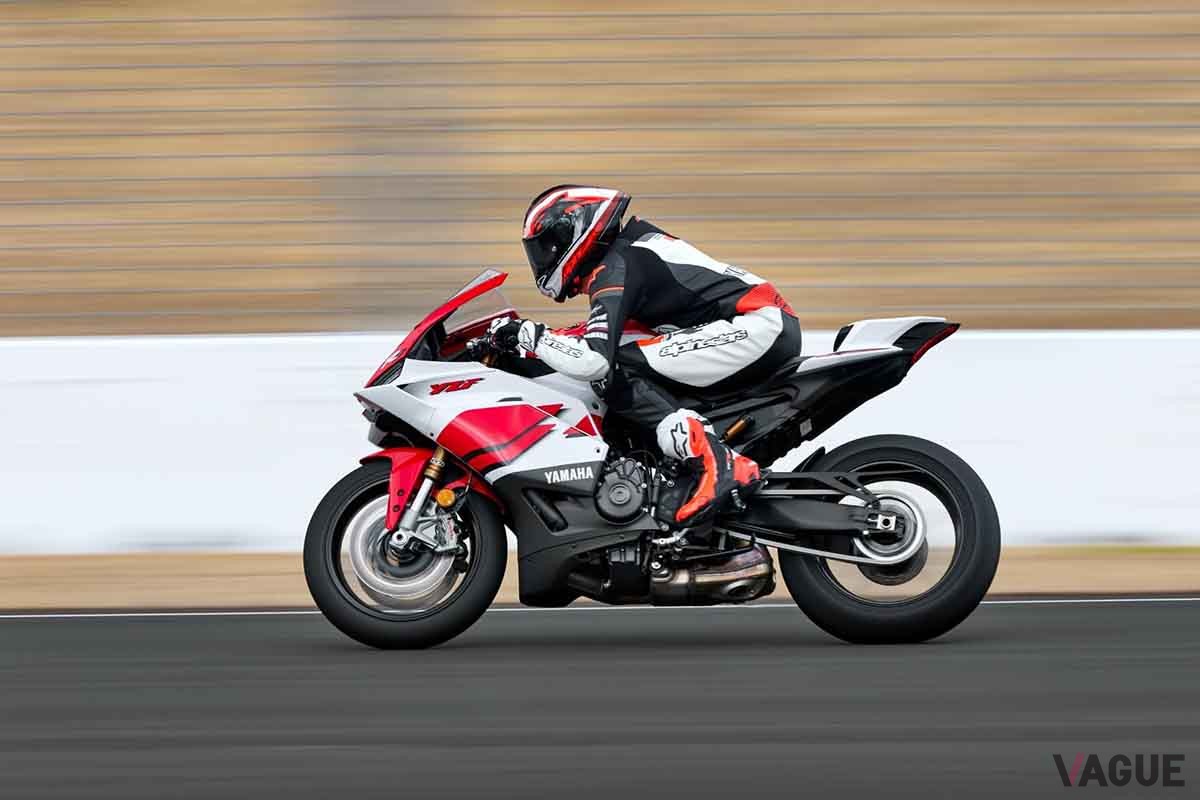 ヤマハ「YZF-R9」