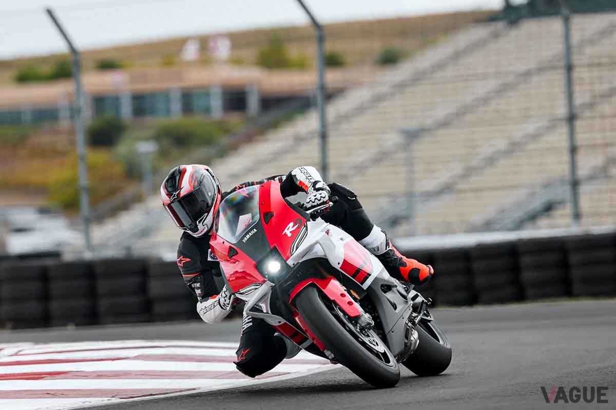 ヤマハ「YZF-R9」