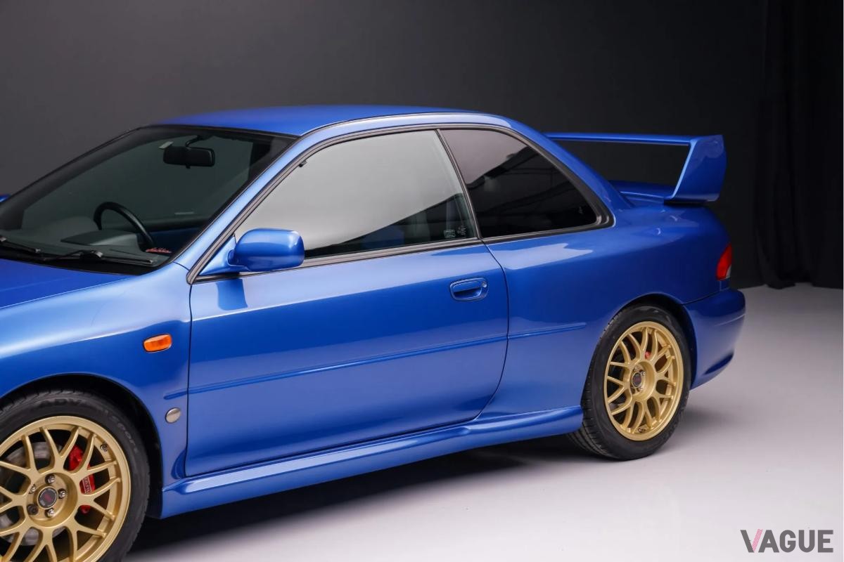 オークションで落札された1998年式スバル「インプレッサ 22B STi」