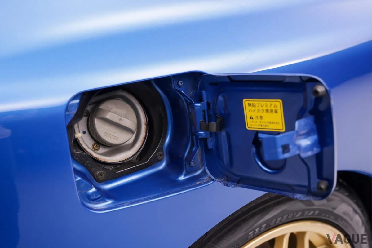 オークションで落札された1998年式スバル「インプレッサ 22B STi」