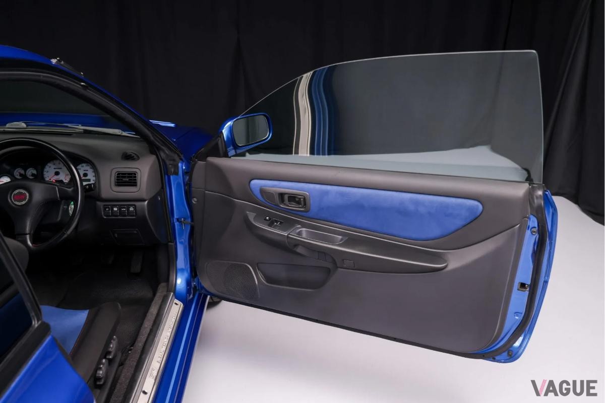 オークションで落札された1998年式スバル「インプレッサ 22B STi」