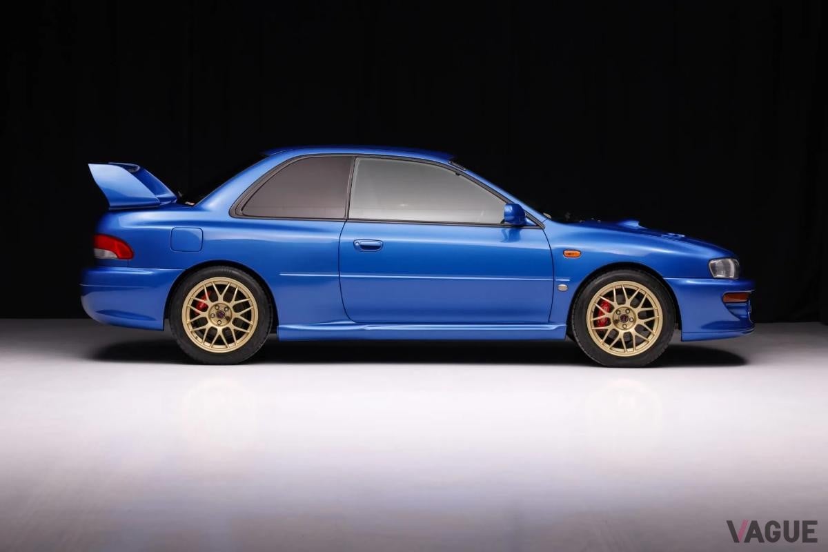 オークションで落札された1998年式スバル「インプレッサ 22B STi」