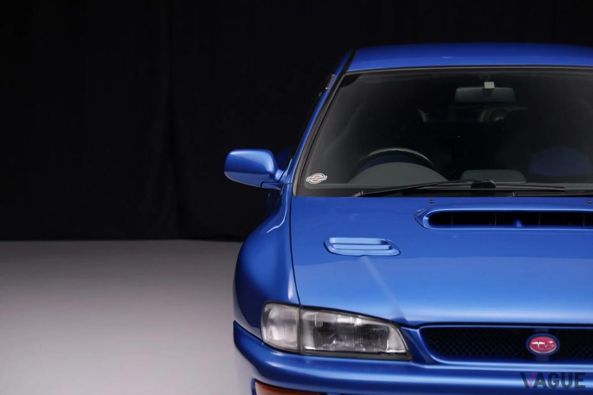 オークションで落札された1998年式スバル「インプレッサ 22B STi」