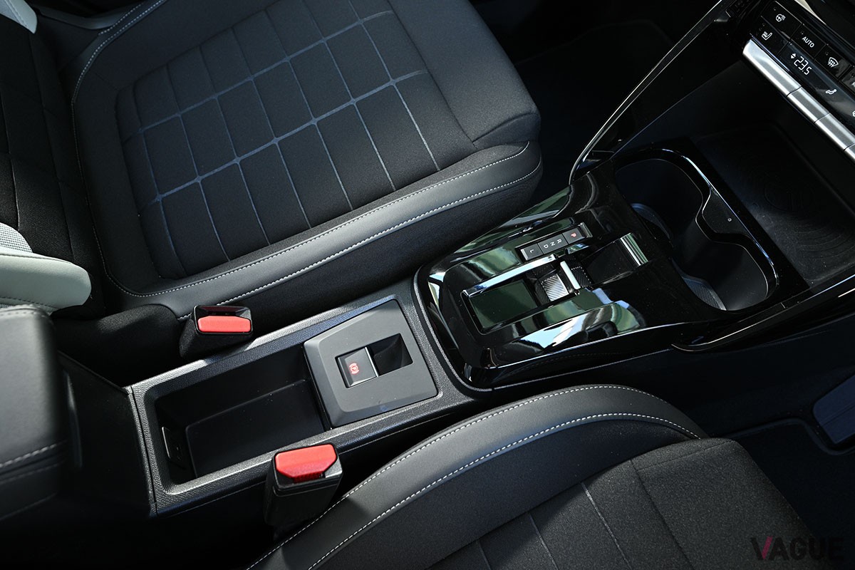 シトロエン新型「C3 ハイブリッド」