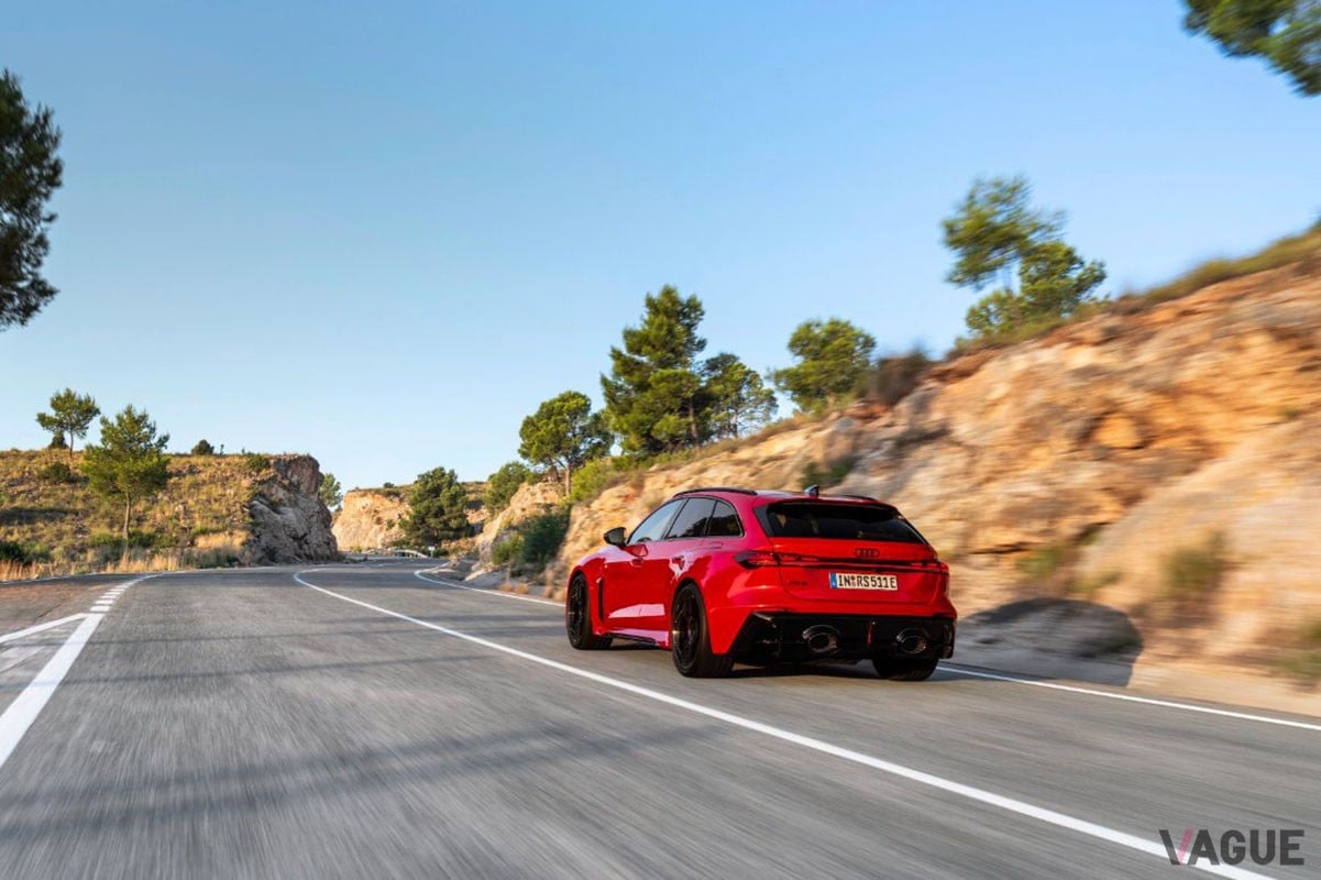 アウディ新型「RS5 アバント」