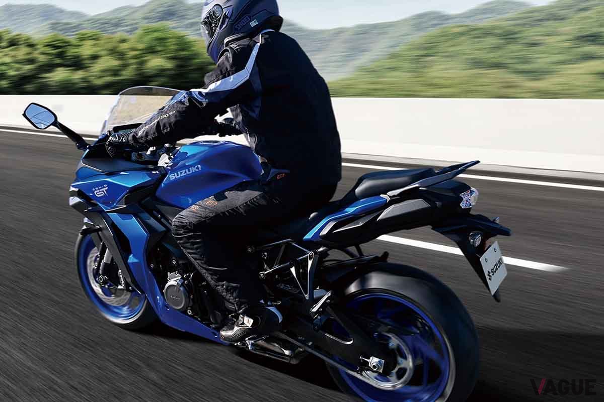 スズキ「GSX-S1000GT」