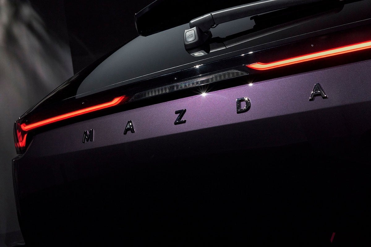 マツダ「CX-6e」