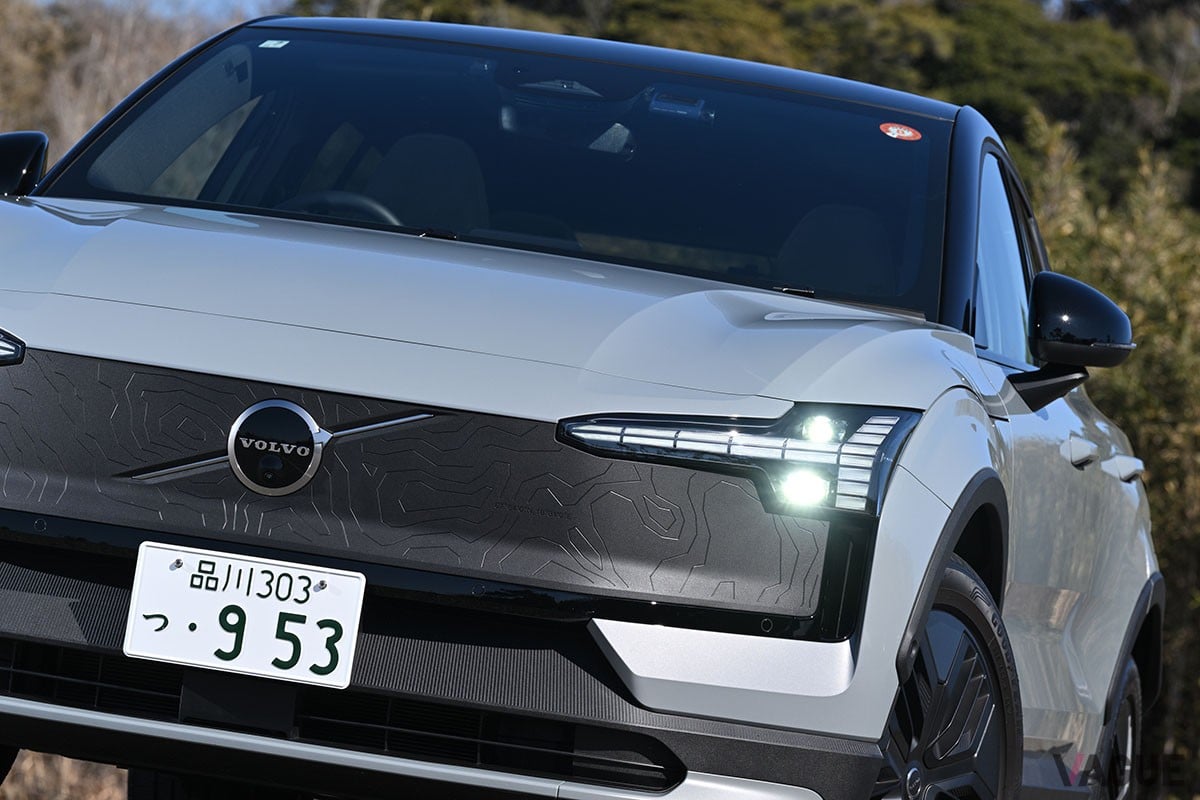 ボルボ「EX30 クロスカントリー ウルトラ ツインモーター パフォーマンス」