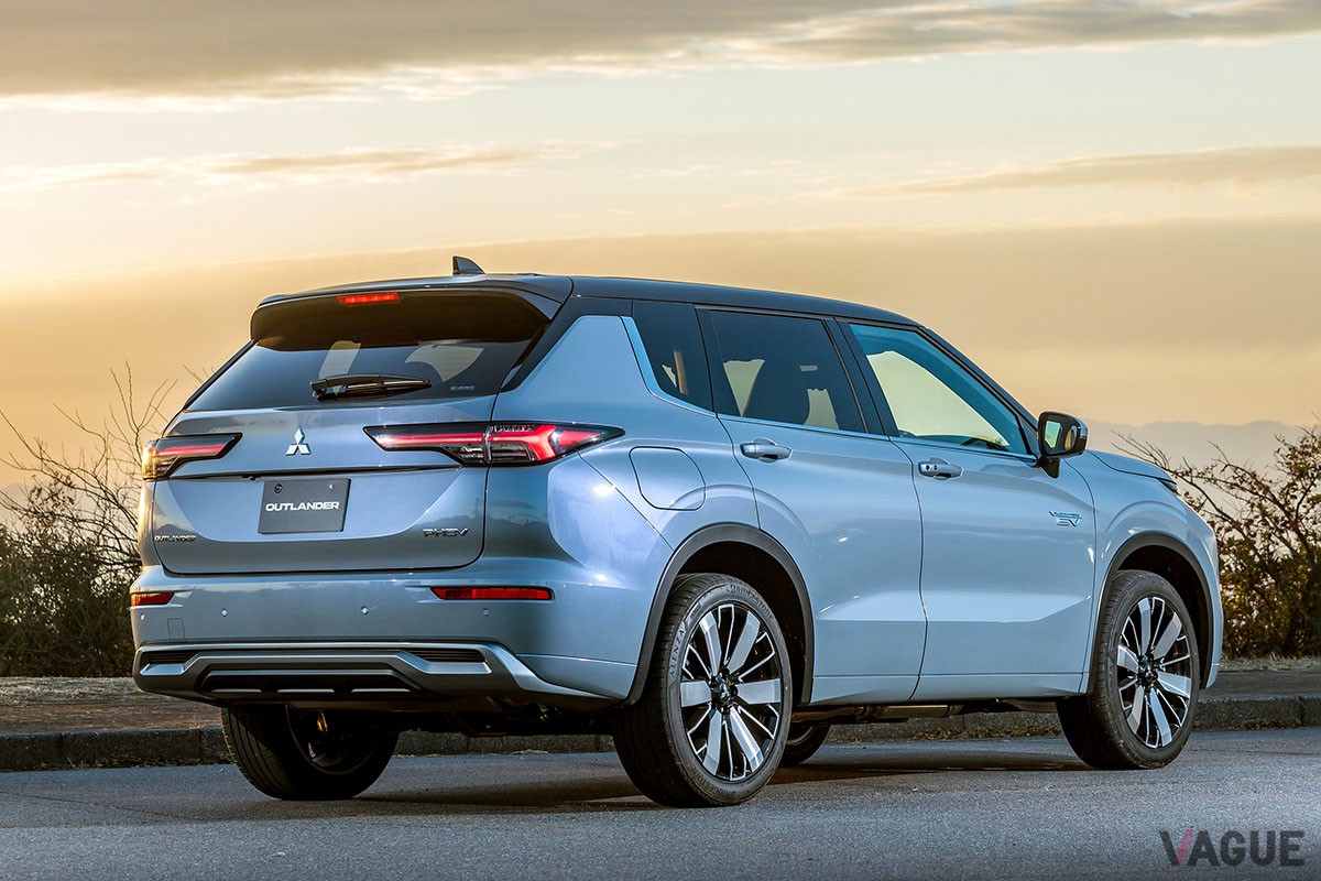三菱「アウトランダーPHEV」