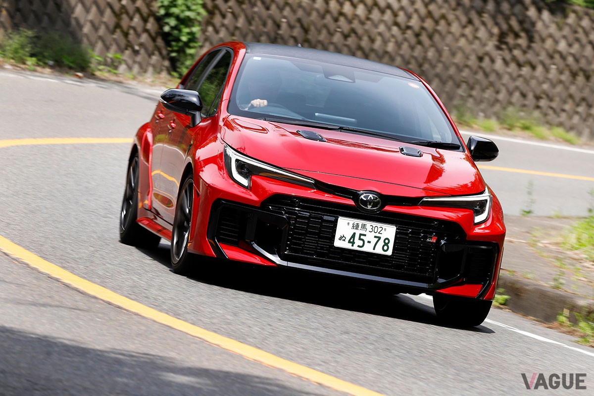 トヨタ「GRカローラ」