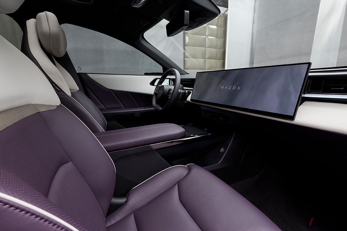 マツダ「CX-6e」