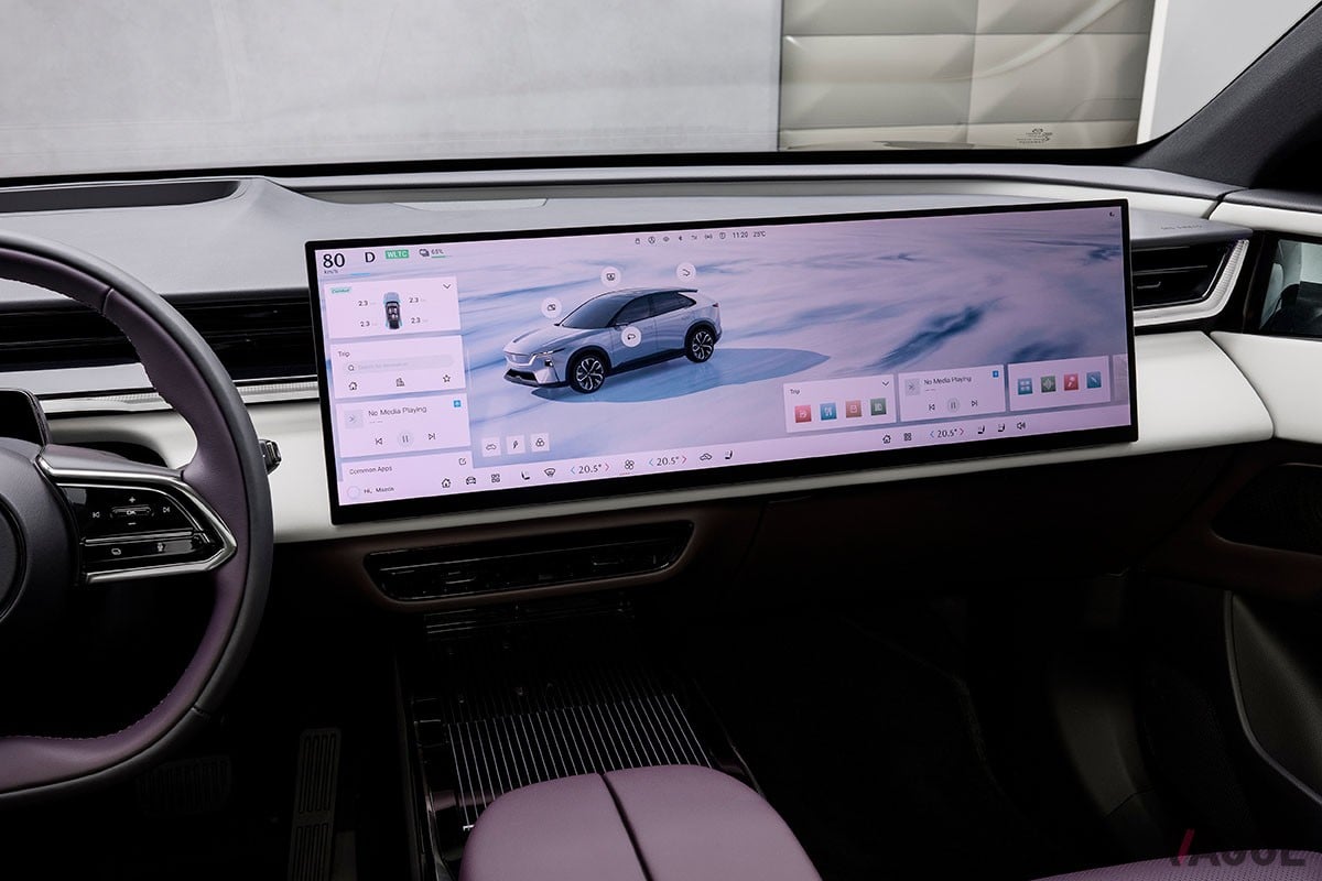 マツダ「CX-6e」