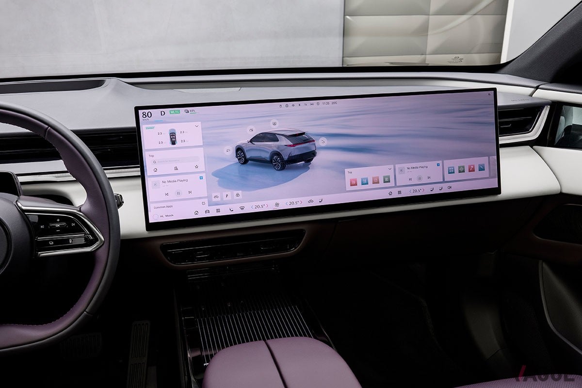 マツダ「CX-6e」