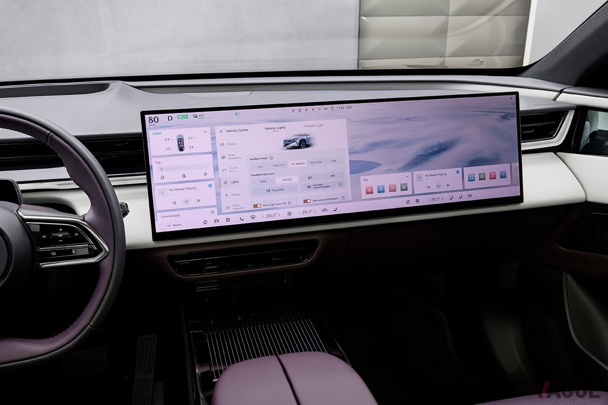 マツダ「CX-6e」