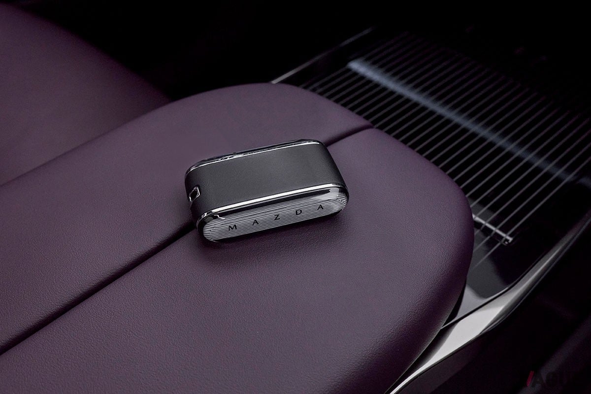 マツダ「CX-6e」