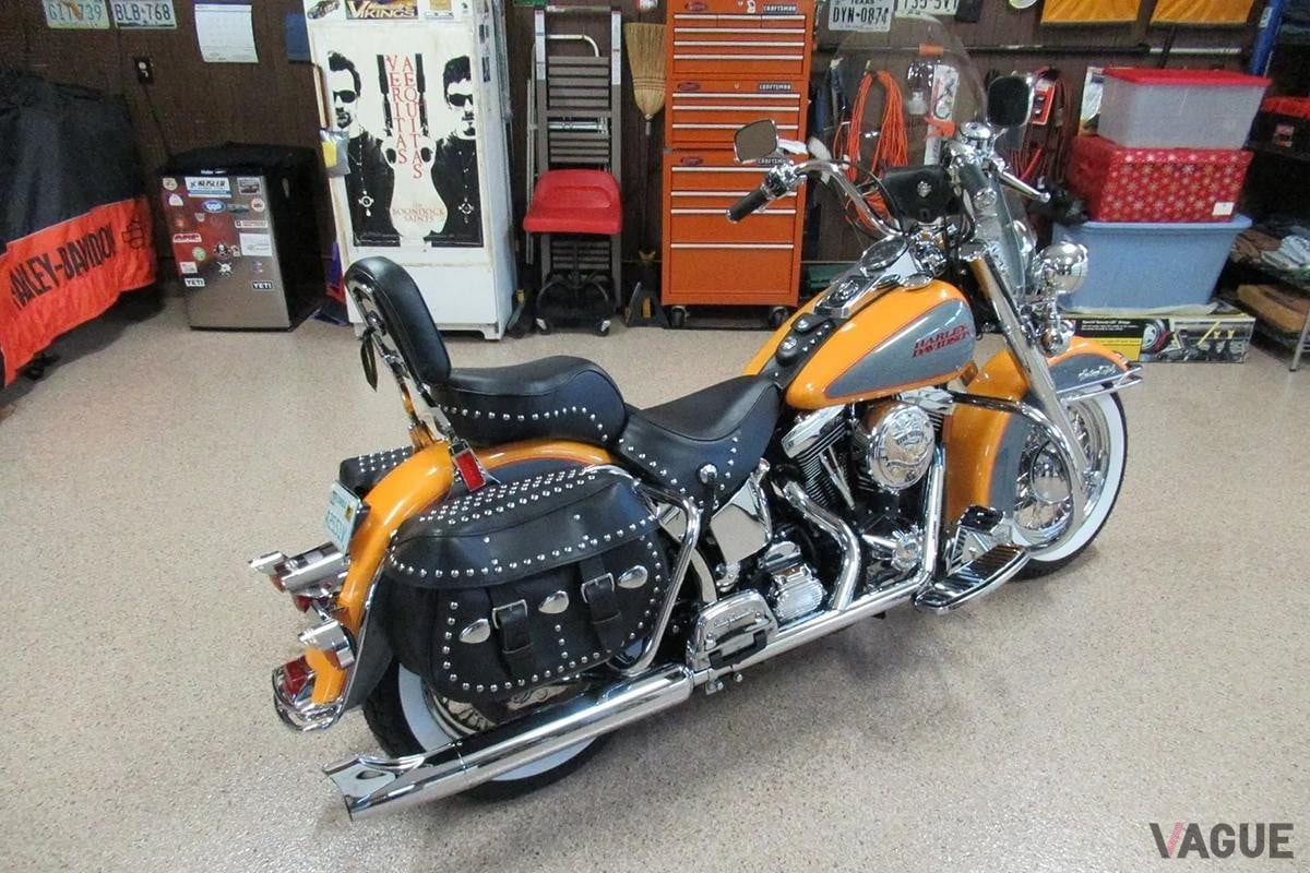 オークションに出品された1996年式ハーレーダビッドソン「ヘリテージ ソフテイル クラシック」