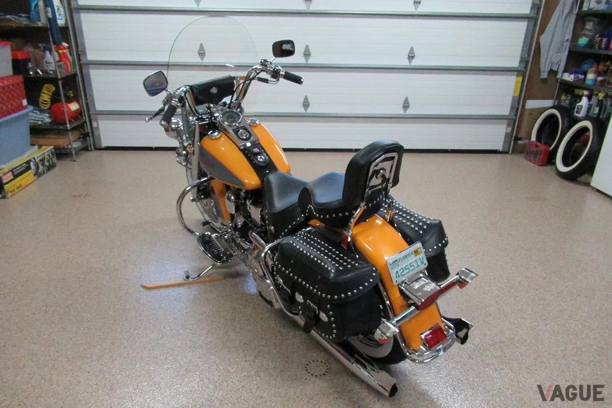 オークションに出品された1996年式ハーレーダビッドソン「ヘリテージ ソフテイル クラシック」