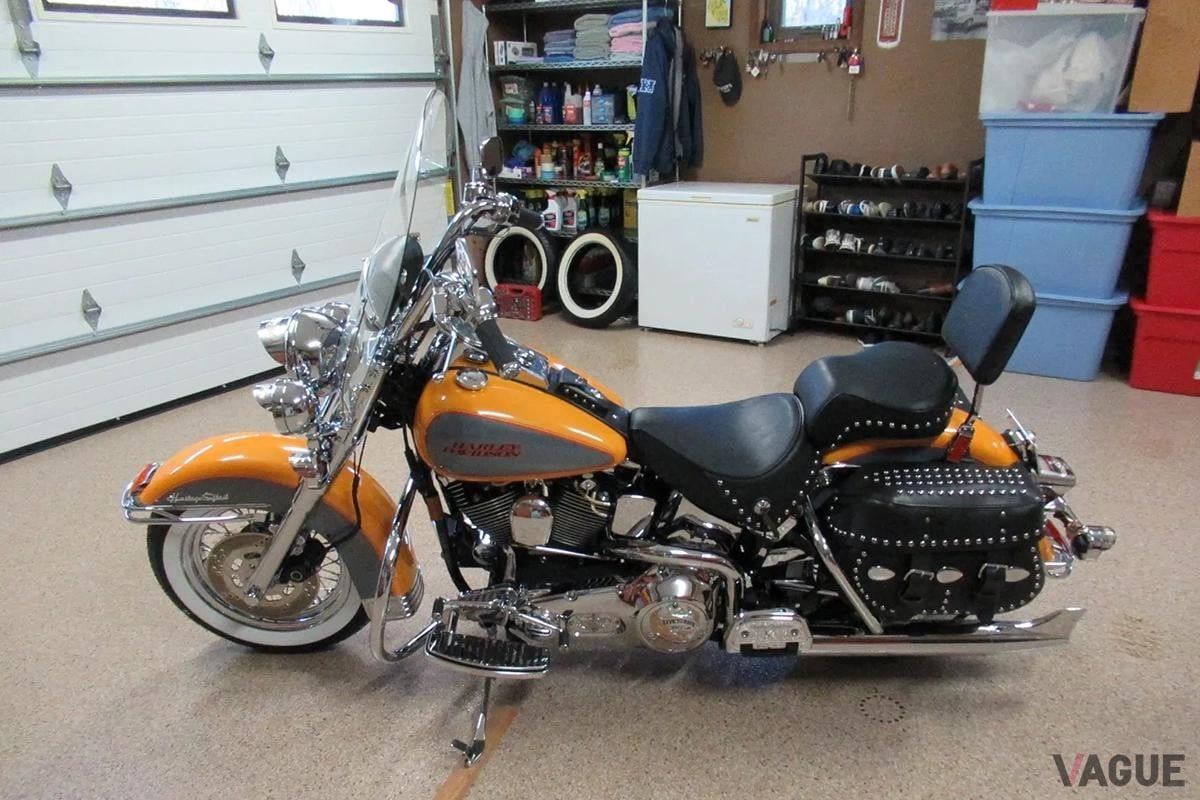 オークションに出品された1996年式ハーレーダビッドソン「ヘリテージ ソフテイル クラシック」