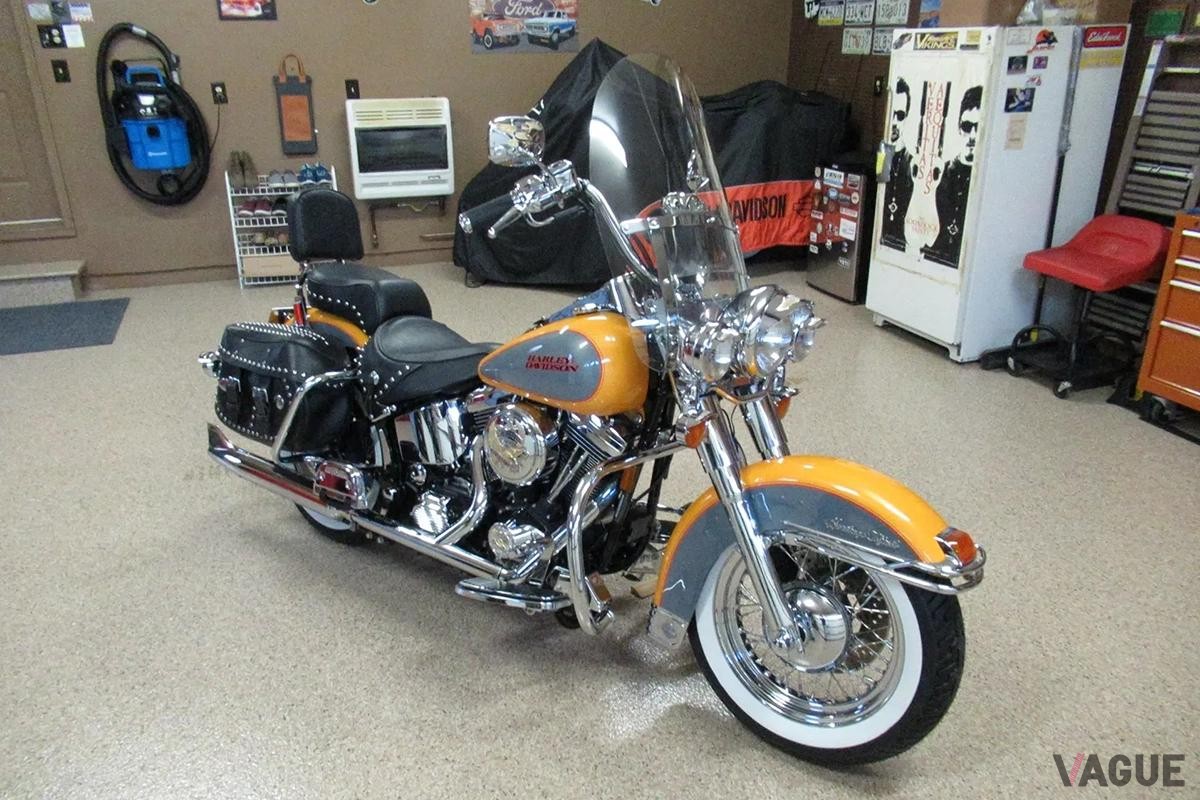 オークションに出品された1996年式ハーレーダビッドソン「ヘリテージ ソフテイル クラシック」