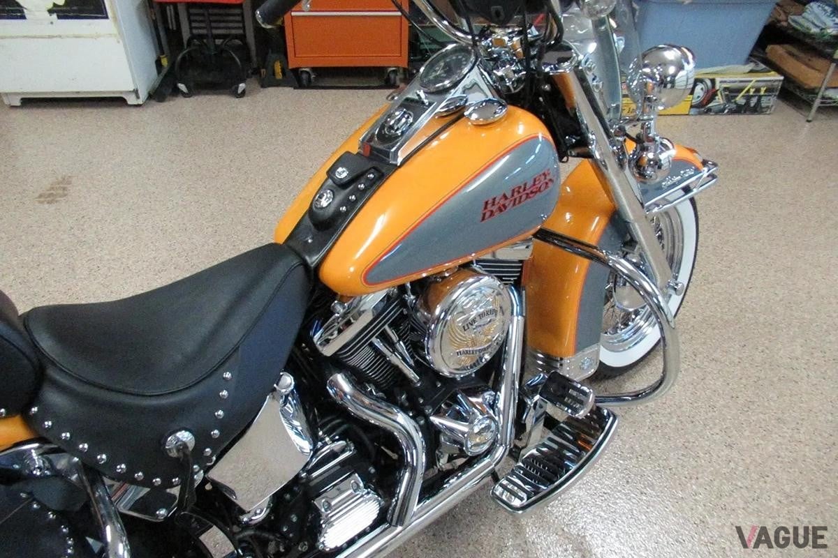 オークションに出品された1996年式ハーレーダビッドソン「ヘリテージ ソフテイル クラシック」