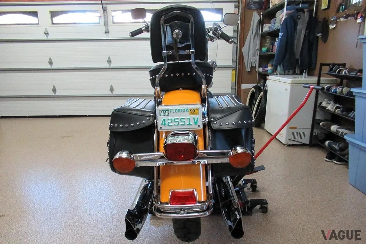 オークションに出品された1996年式ハーレーダビッドソン「ヘリテージ ソフテイル クラシック」