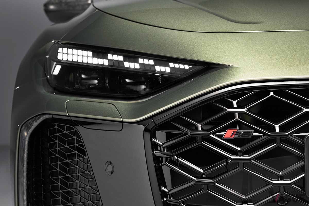 世界初公開されたアウディ「RS5セダン」