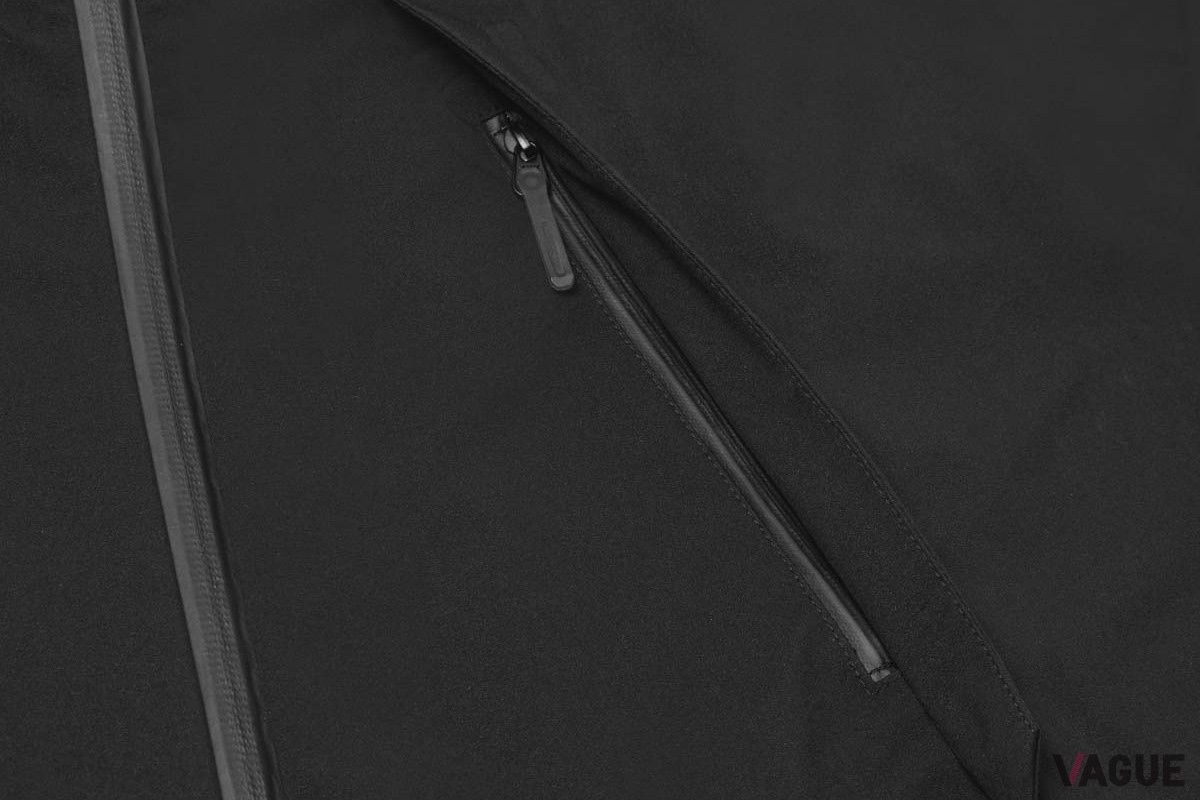 DERMIZAX 3L SHELL JACKET “ZENCHIKEI VZ.”：8万8000円