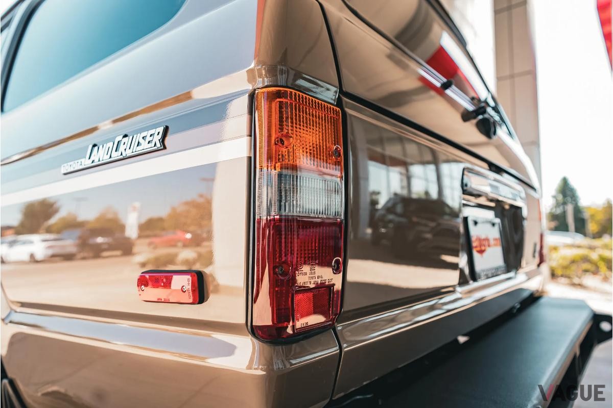 オークションに出品された1987年式トヨタ「ランドクルーザー FJ60」