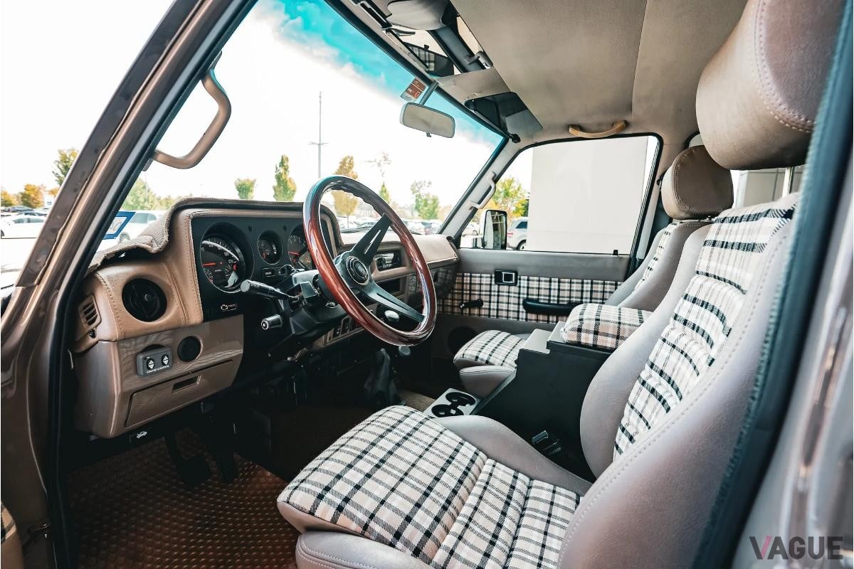 オークションに出品された1987年式トヨタ「ランドクルーザー FJ60」