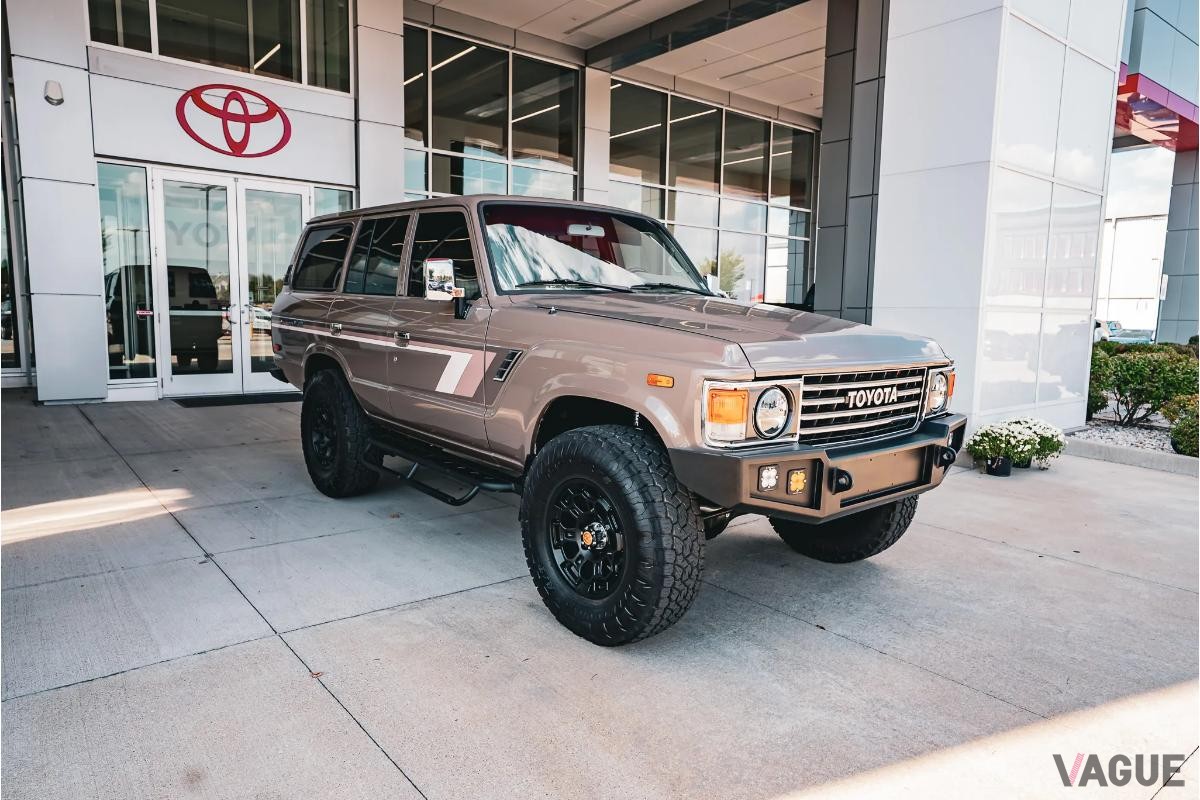オークションに出品された1987年式トヨタ「ランドクルーザー FJ60」