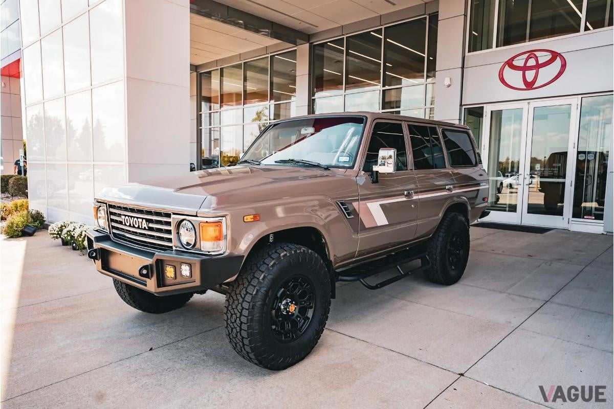 オークションに出品された1987年式トヨタ「ランドクルーザー FJ60」