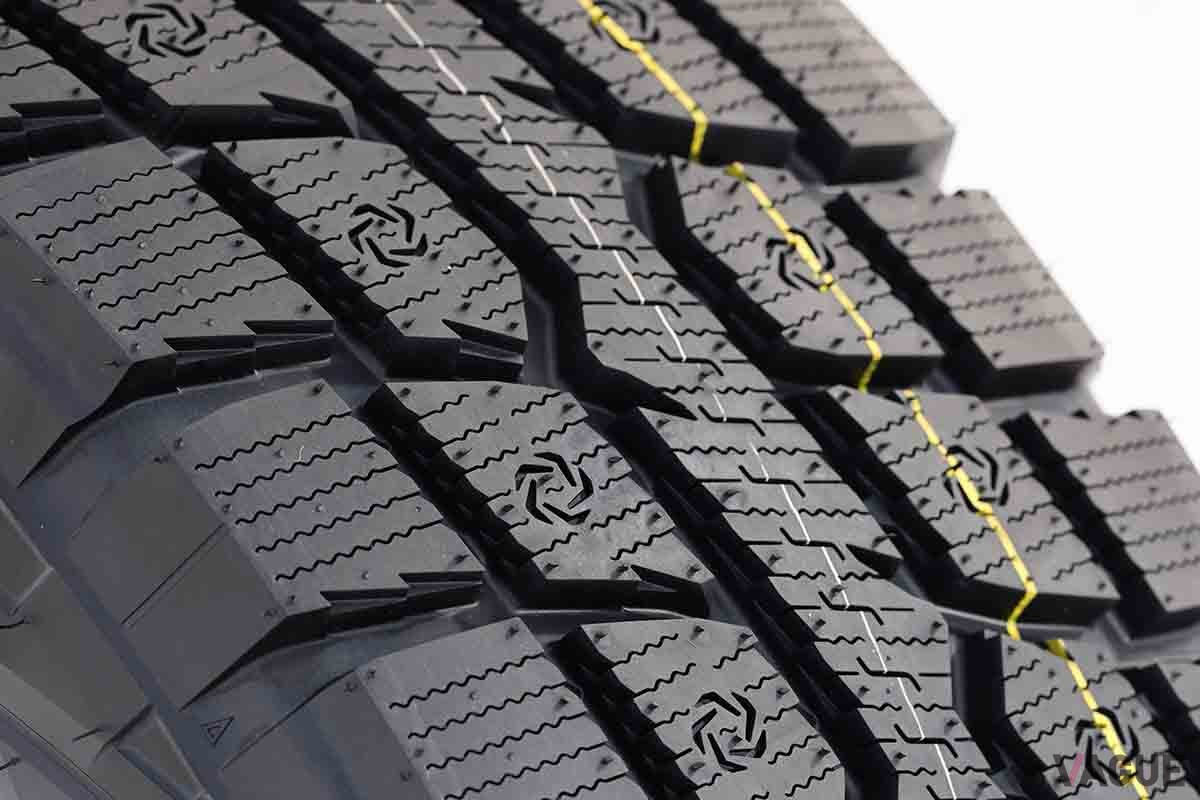 トーヨータイヤのSUV／CCV専用スタッドレスタイヤ「オブザーブW／T-R」