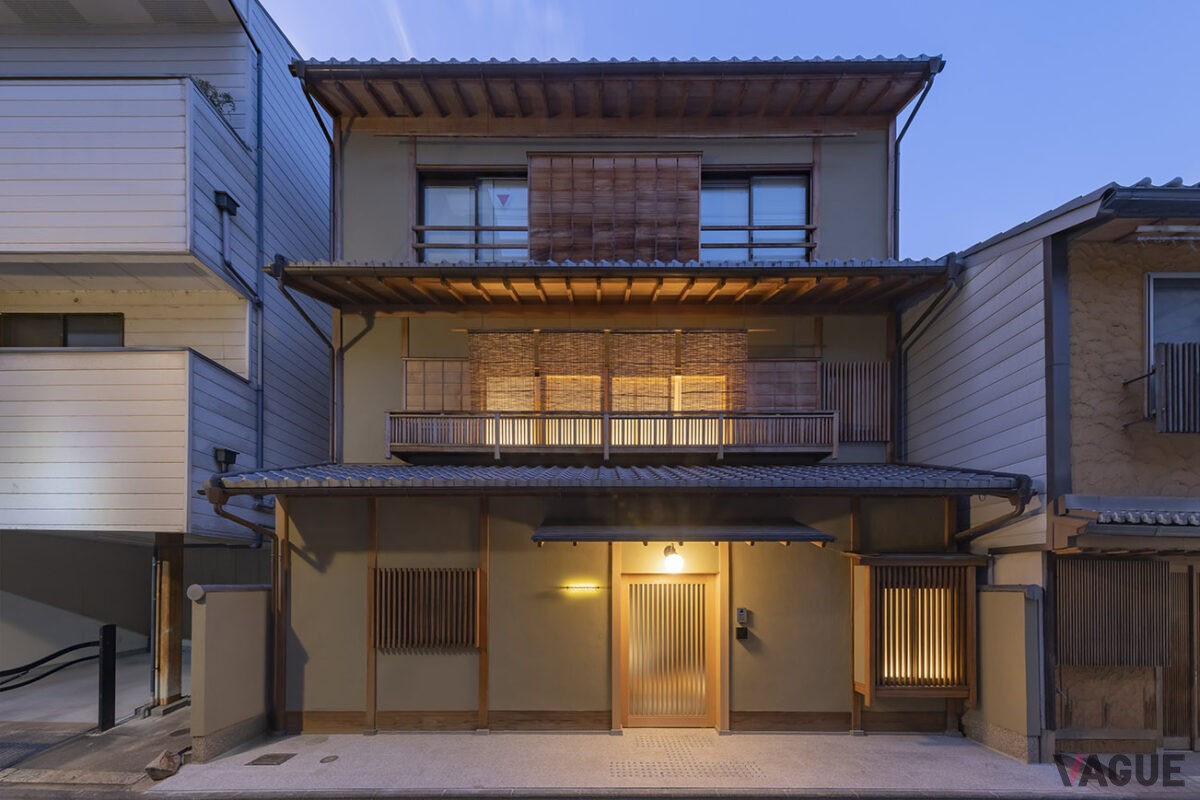 3階建ての旧料亭をリノベーションし誕生した宿