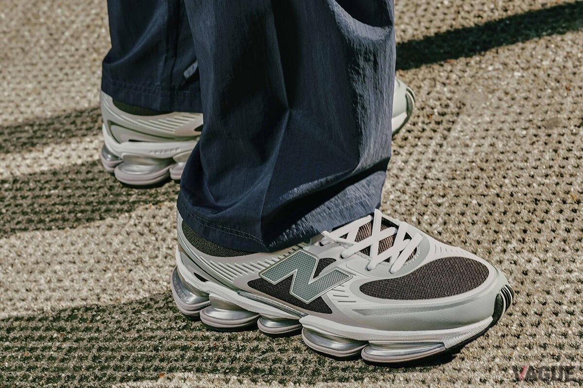 ABZORB 2000：2万4200円