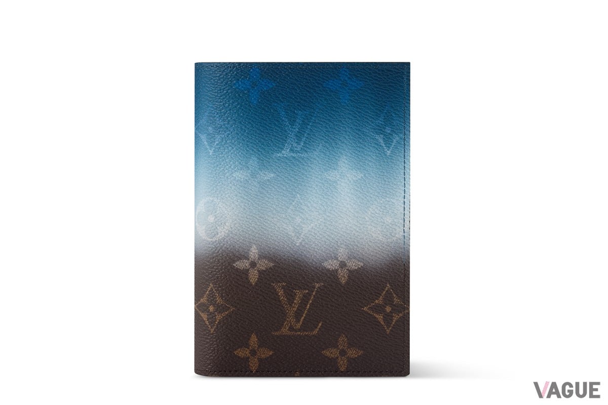 パスポートカバー クーヴェルテュール・パスポール：7万1500円