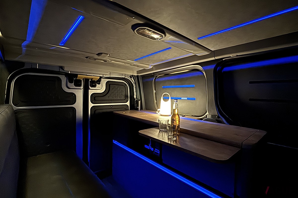 「LAC EV CAMPER C（プロトタイプ）」