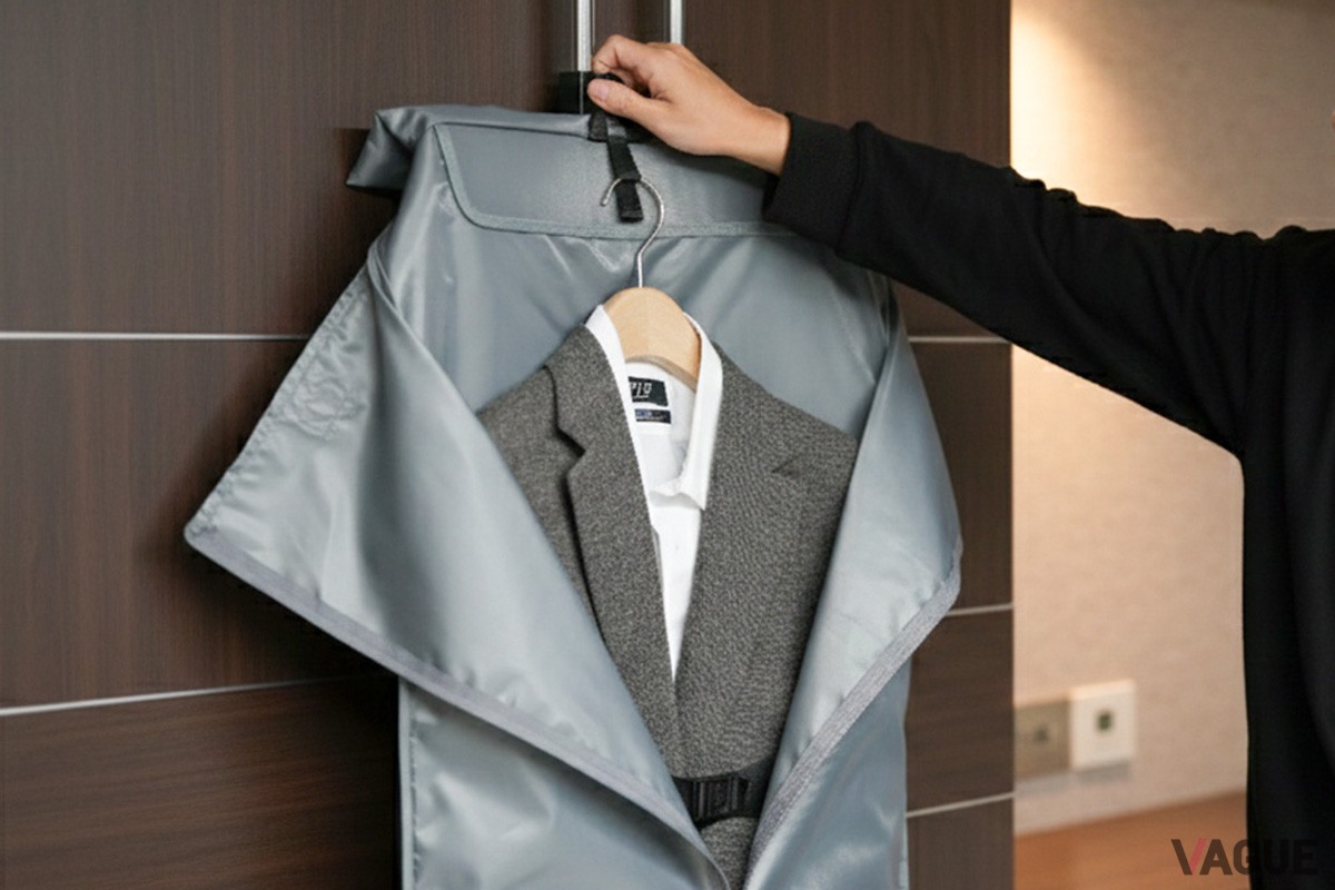 シワ知らずの「ロール収納構造」